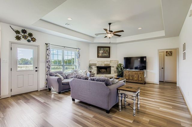 32123 A Howell Road, Waller, TX 77484