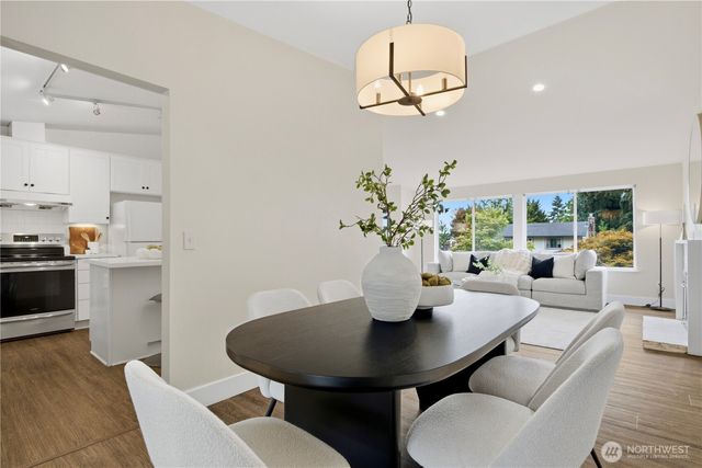 13232 NE 130th Place, Kirkland, WA 98034