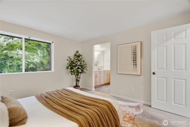 13232 NE 130th Place, Kirkland, WA 98034