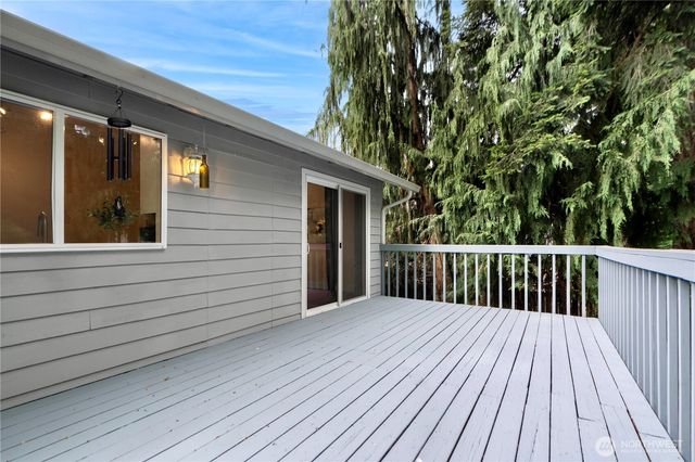 13232 NE 130th Place, Kirkland, WA 98034