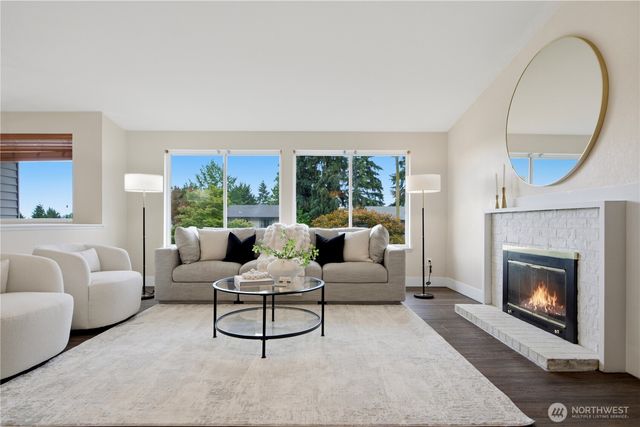 13232 NE 130th Place, Kirkland, WA 98034