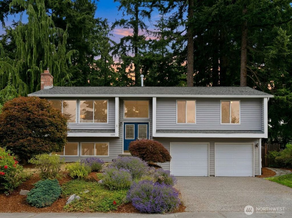 13232 NE 130th Place, Kirkland, WA 98034