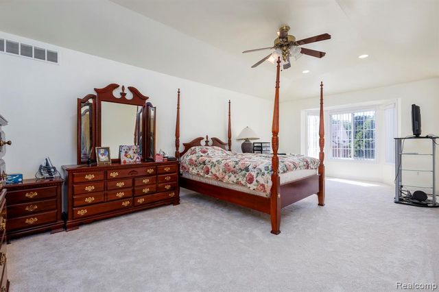 461 Tanner Drive, Troy, MI 48085