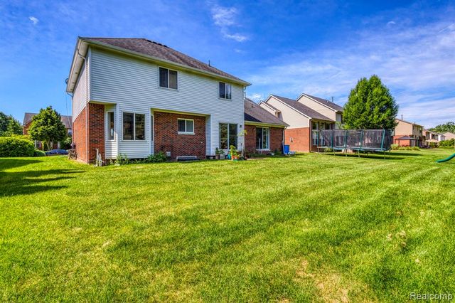 461 Tanner Drive, Troy, MI 48085