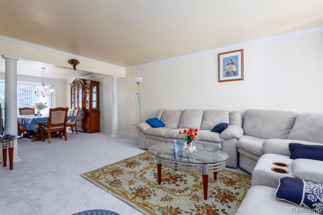 461 Tanner Drive, Troy, MI 48085