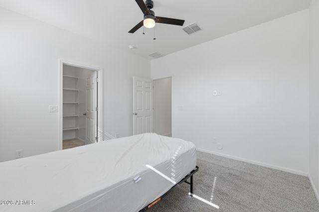 4151 W ACORN VALLEY Trail, New River, AZ 85087