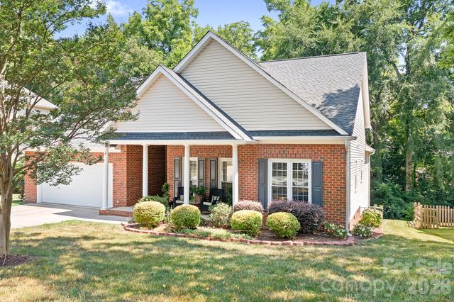 17324 Cambridge Grove Drive, Huntersville, NC 28078