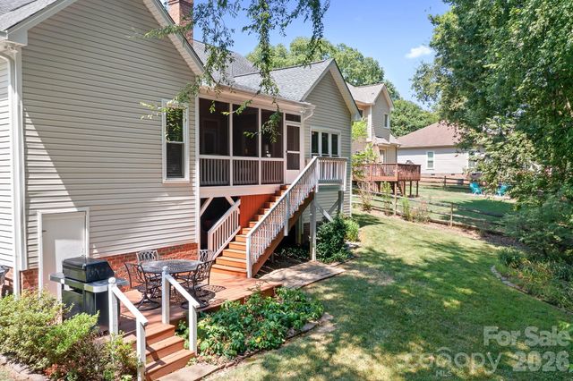 17324 Cambridge Grove Drive, Huntersville, NC 28078