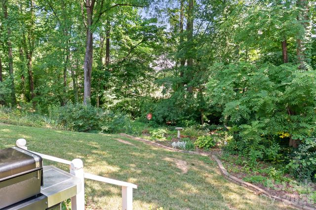 17324 Cambridge Grove Drive, Huntersville, NC 28078