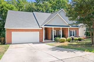 17324 Cambridge Grove Drive, Huntersville, NC 28078