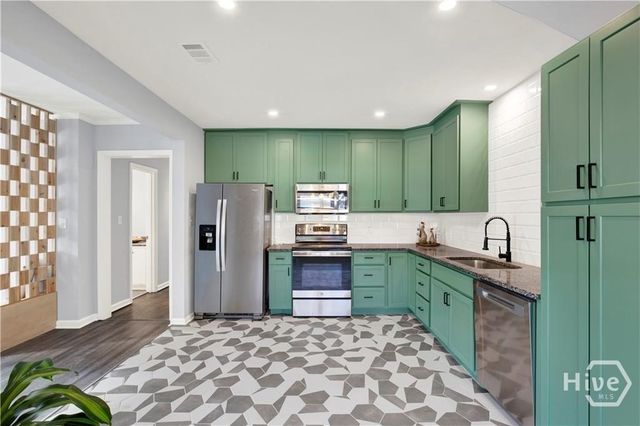 4611 Cumberland Drive, Savannah, GA 31405