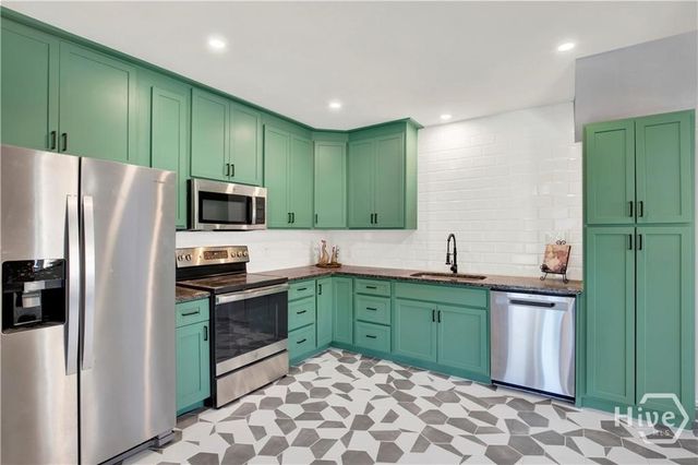 4611 Cumberland Drive, Savannah, GA 31405