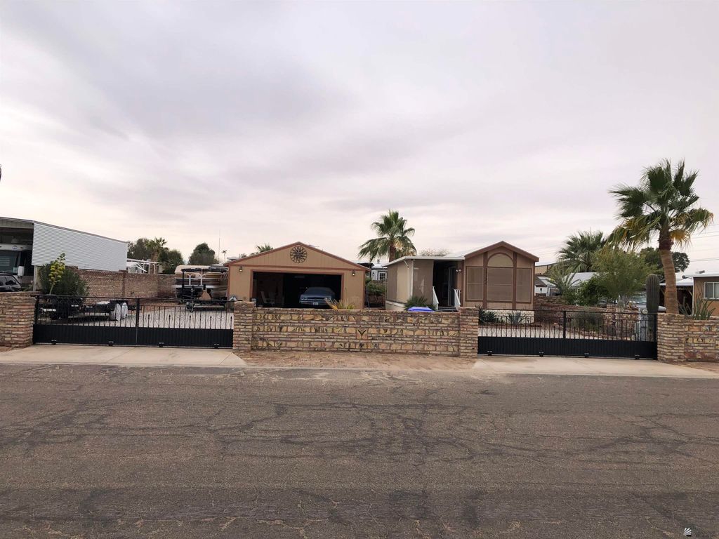 13131 E 50 Dr, Yuma, AZ 85367