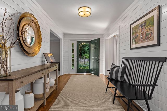 610 LINDSAY CIR, Villanova, PA 19085