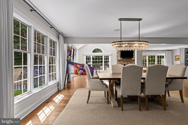 610 LINDSAY CIR, Villanova, PA 19085