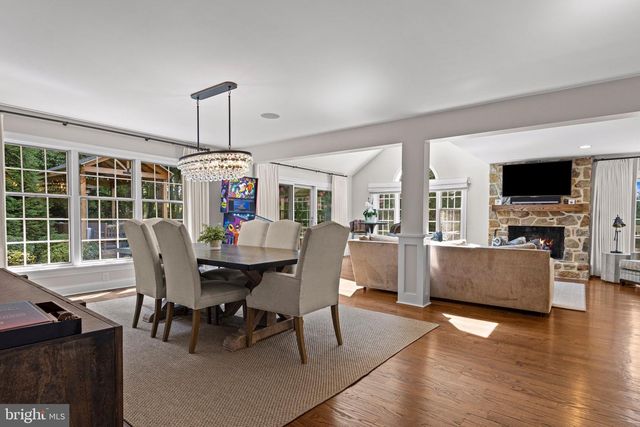 610 LINDSAY CIR, Villanova, PA 19085