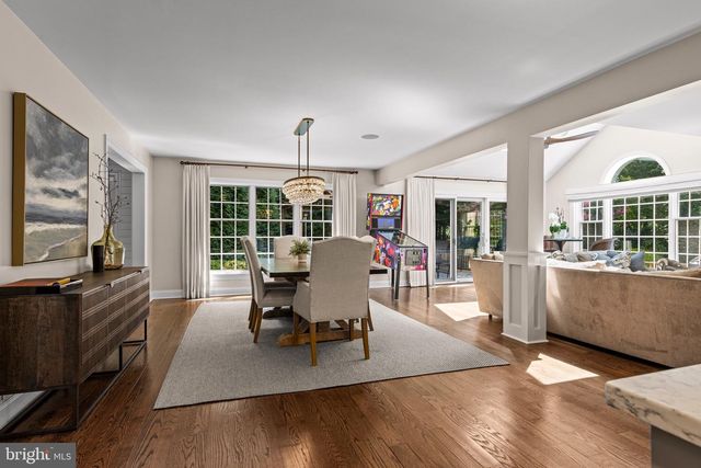 610 LINDSAY CIR, Villanova, PA 19085