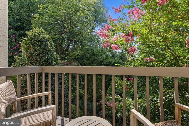 610 LINDSAY CIR, Villanova, PA 19085