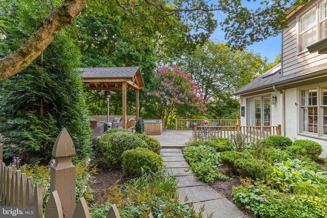 610 LINDSAY CIR, Villanova, PA 19085