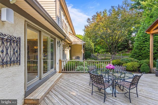 610 LINDSAY CIR, Villanova, PA 19085