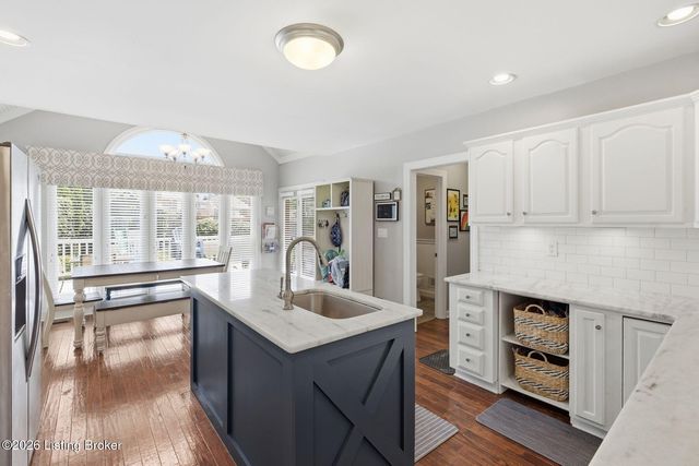 2707 Sycamore Woods Ct, Louisville, KY 40241