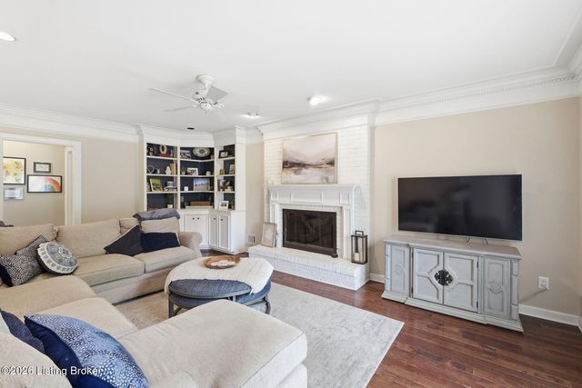 2707 Sycamore Woods Ct, Louisville, KY 40241
