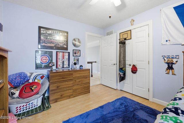 2707 Sycamore Woods Ct, Louisville, KY 40241