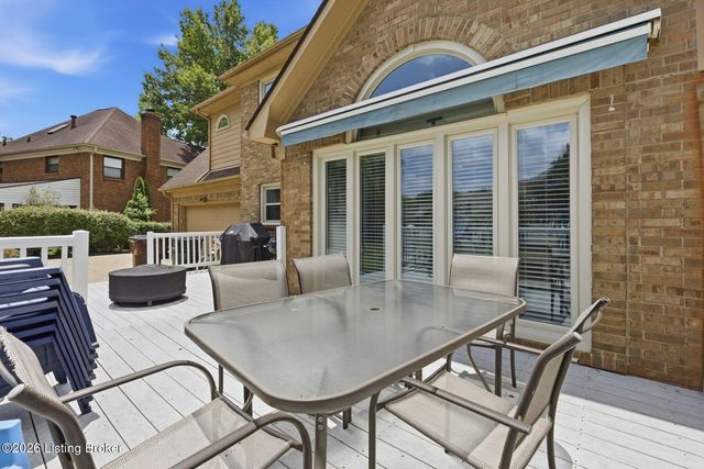 2707 Sycamore Woods Ct, Louisville, KY 40241