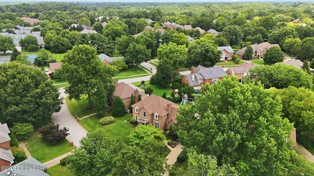 2707 Sycamore Woods Ct, Louisville, KY 40241