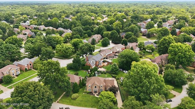 2707 Sycamore Woods Ct, Louisville, KY 40241