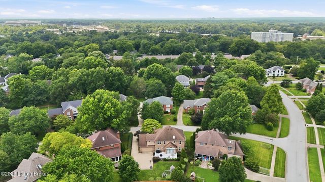 2707 Sycamore Woods Ct, Louisville, KY 40241