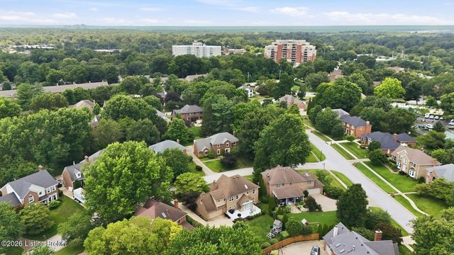 2707 Sycamore Woods Ct, Louisville, KY 40241