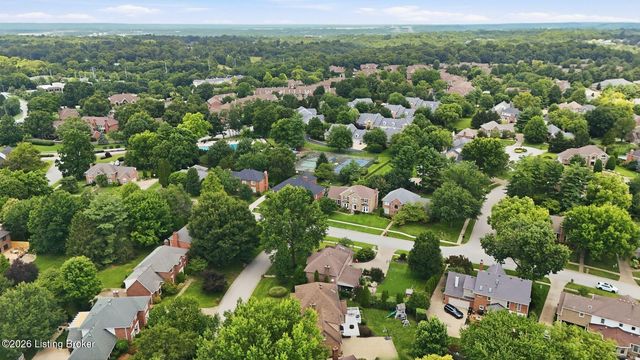 2707 Sycamore Woods Ct, Louisville, KY 40241