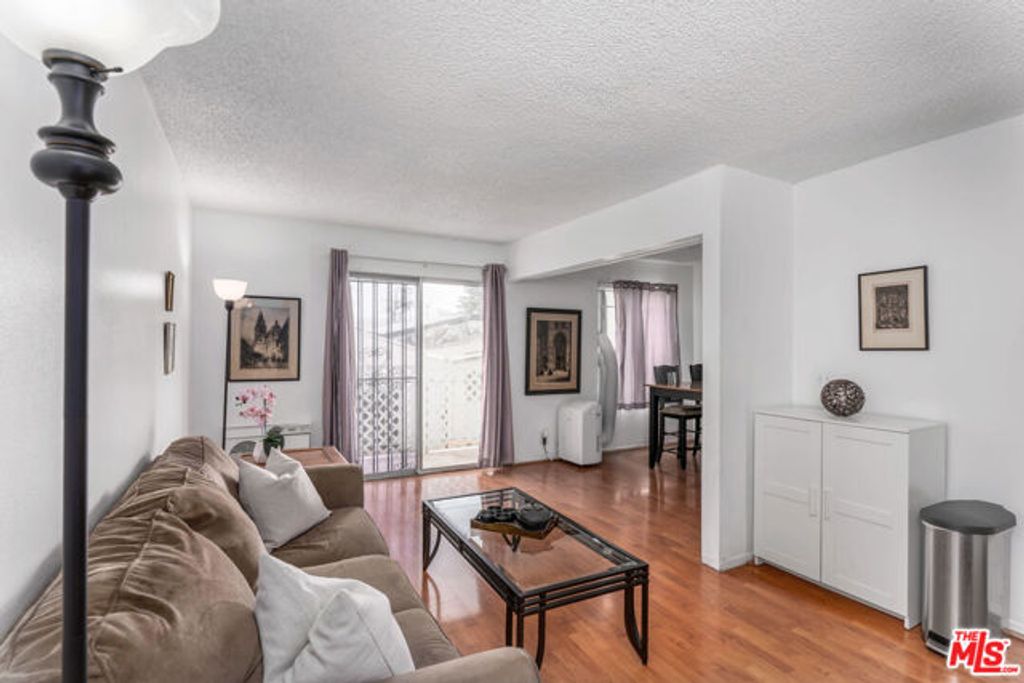 3734 S Canfield Avenue 109, Los Angeles, CA 90034