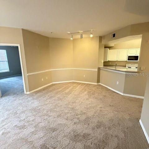 5536 METROWEST BOULEVARD 8-201, Orlando, FL 32811