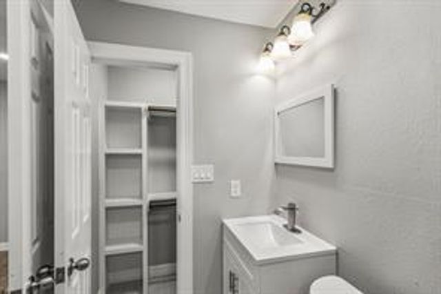 5210 Pickfair Street, Houston, TX 77026