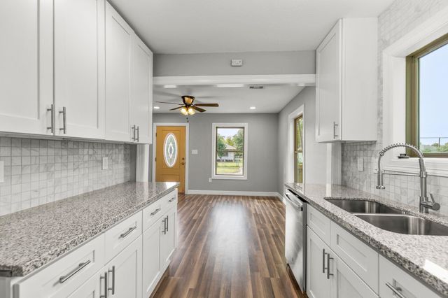 5210 Pickfair Street, Houston, TX 77026