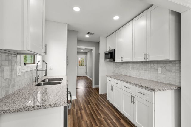 5210 Pickfair Street, Houston, TX 77026