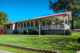 308 Landing Strip Rd., Hardin, KY 42048