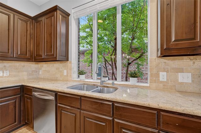 3505 Meadow Bluff Lane, Sachse, TX 75048