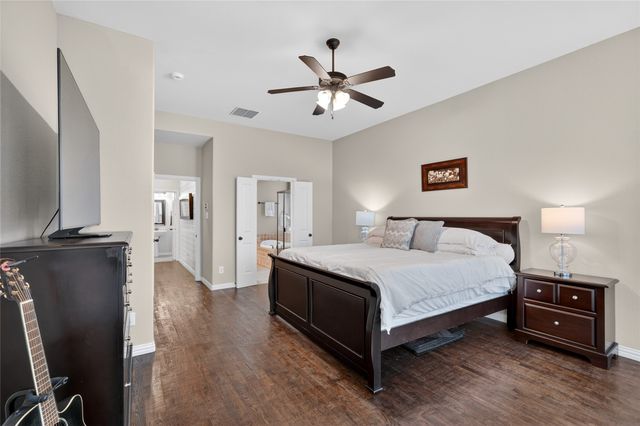 3505 Meadow Bluff Lane, Sachse, TX 75048