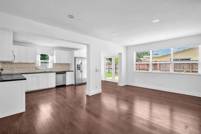 2112 N 32nd Ct, Hollywood, FL 33021