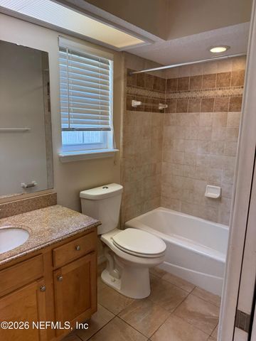 6725 NEWGATE Circle E, Jacksonville, FL 32244