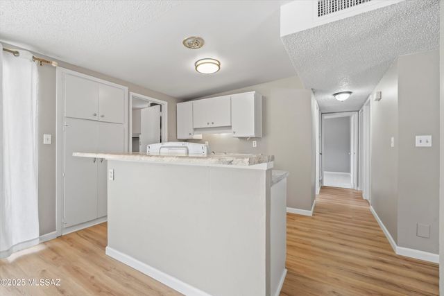 7902 E Winnepeg Drive, Tucson, AZ 85730