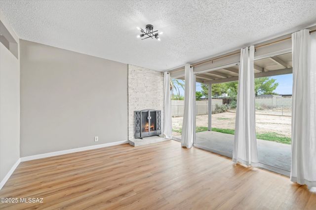 7902 E Winnepeg Drive, Tucson, AZ 85730