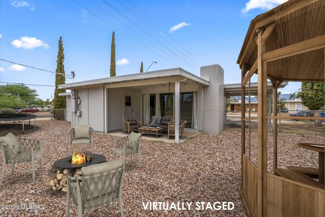 7902 E Winnepeg Drive, Tucson, AZ 85730