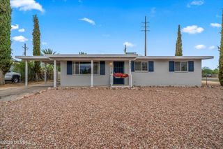 7902 E Winnepeg Drive, Tucson, AZ 85730
