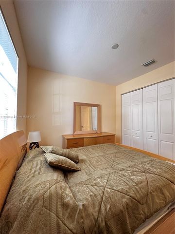 606 Mariner Bay Blvd 1, Fort Pierce, FL 34949