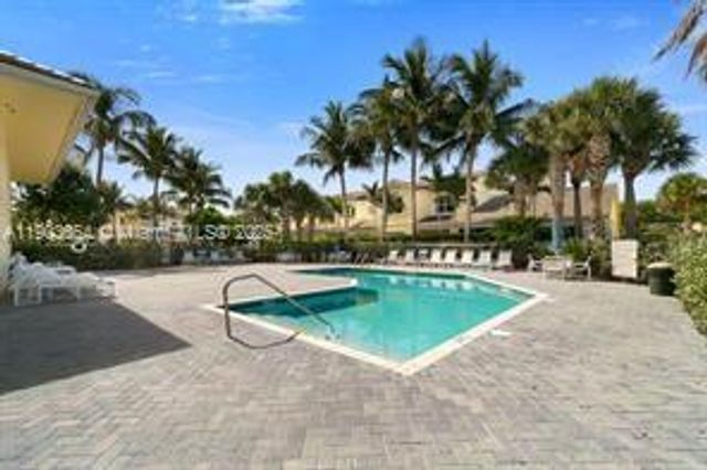 606 Mariner Bay Blvd 1, Fort Pierce, FL 34949
