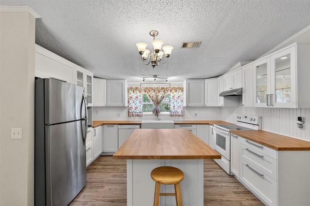 28 NE 558TH AVENUE, Old Town, FL 32680